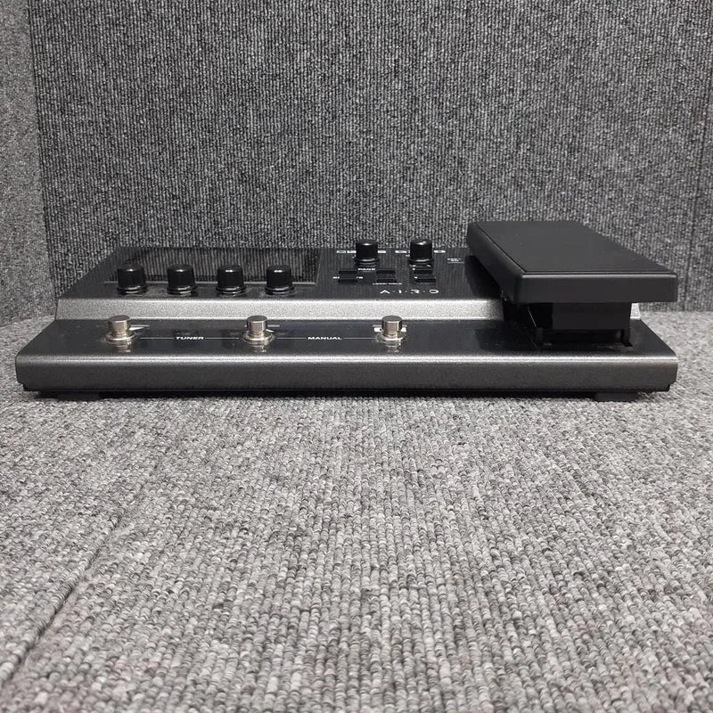 BOSS Multi-Effektgerät GX-10