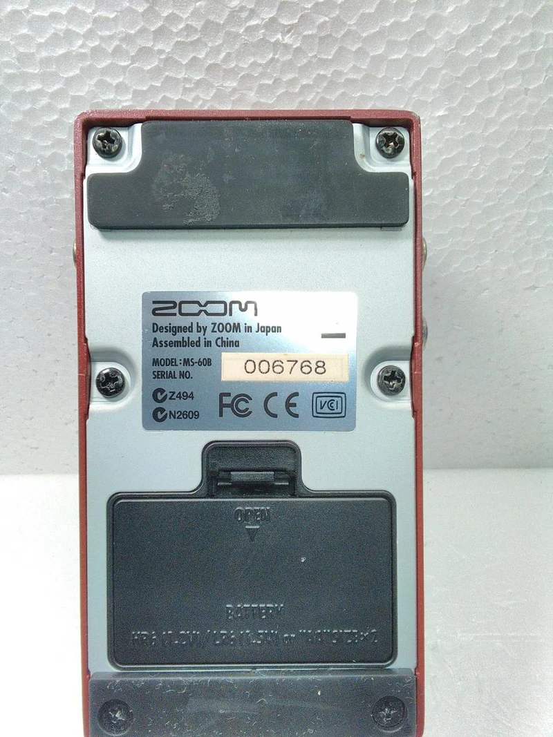 ZOOM Multi-Effektpedal MS-60B
