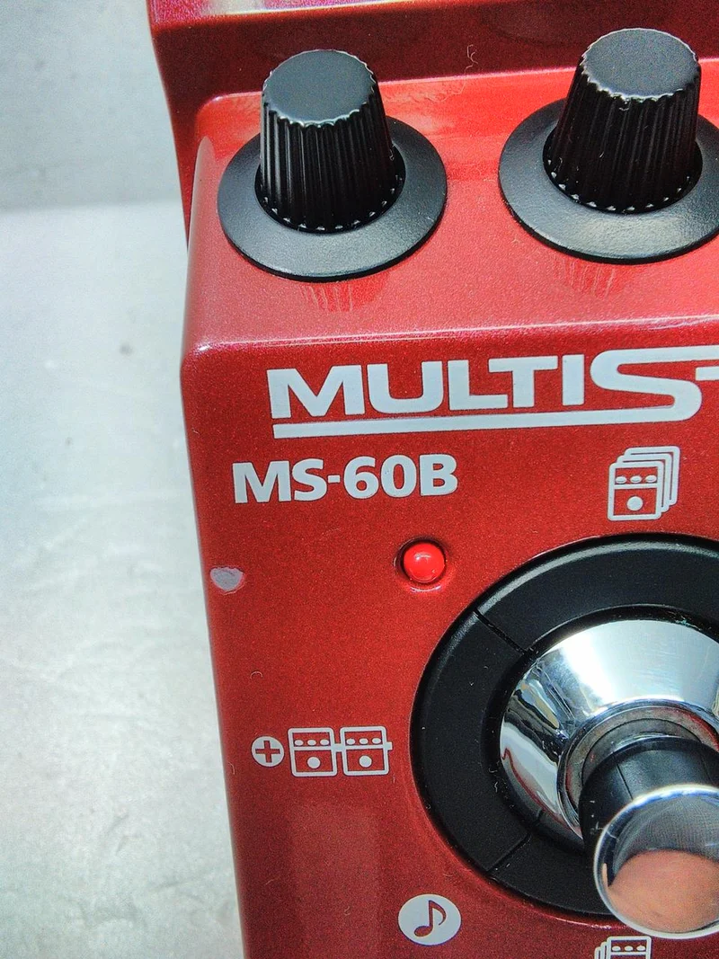 ZOOM Multi-Effektpedal MS-60B