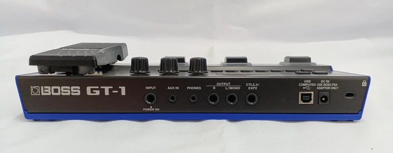 BOSS Multi-Effektgerät GT-1