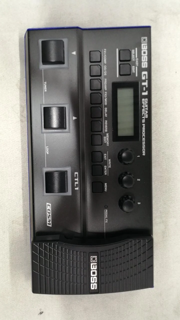 BOSS Multi-Effektgerät GT-1