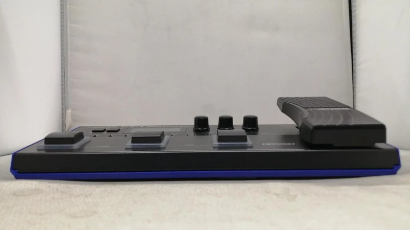 BOSS Multi-Effektgerät GT-1