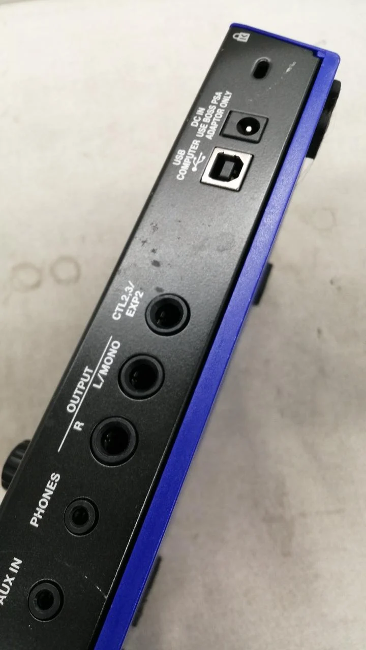BOSS Multi-Effektgerät GT-1