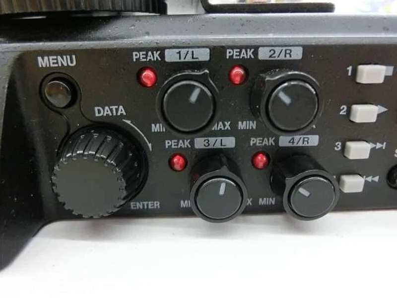 TASCAM PCM-Recorder DR-70D