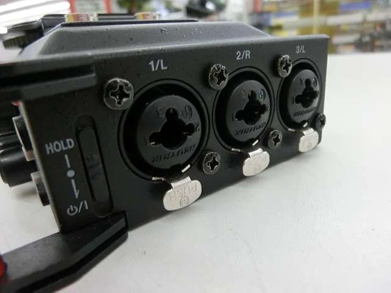 TASCAM PCM-Recorder DR-70D
