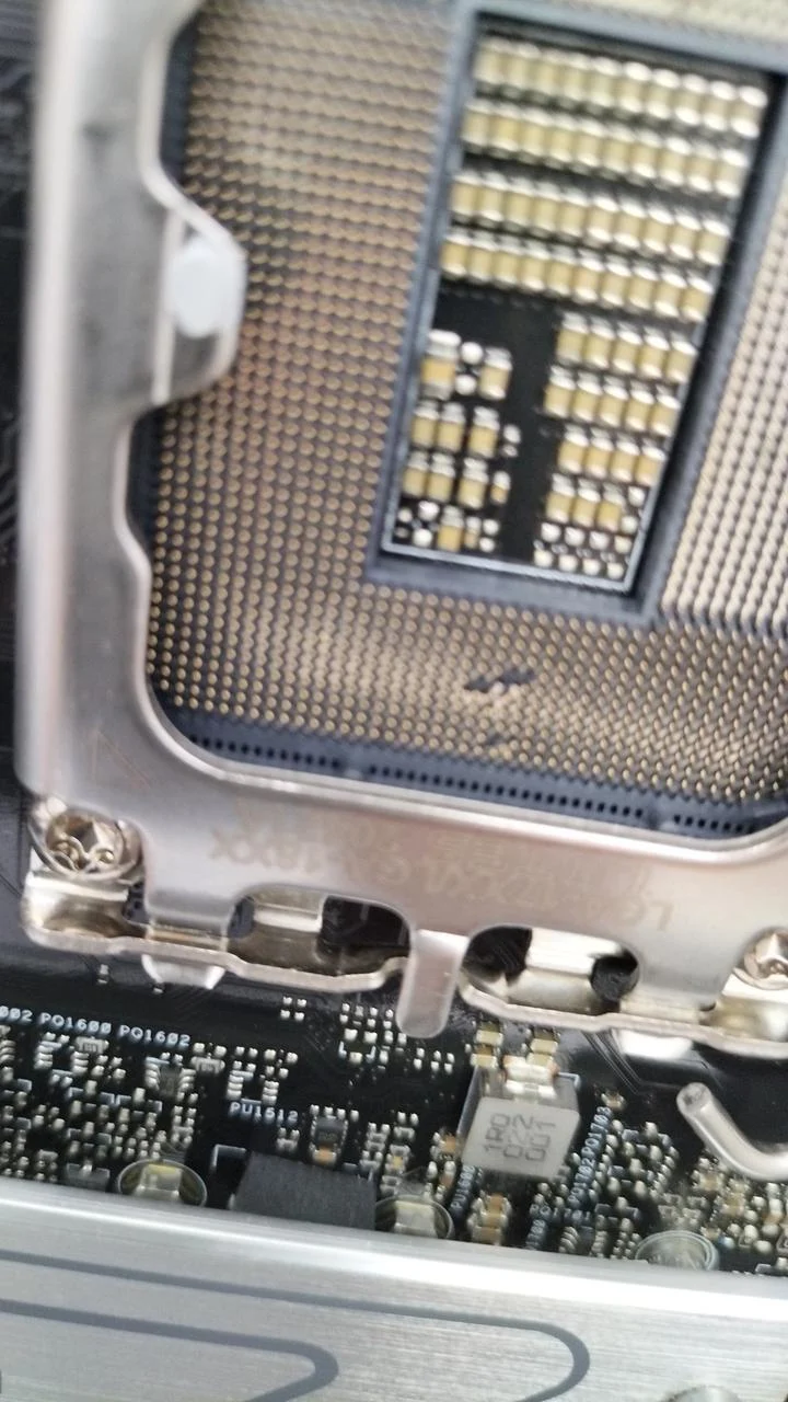 [SCHROTT] ASUS Motherboard PRIME H670-PLUS D4