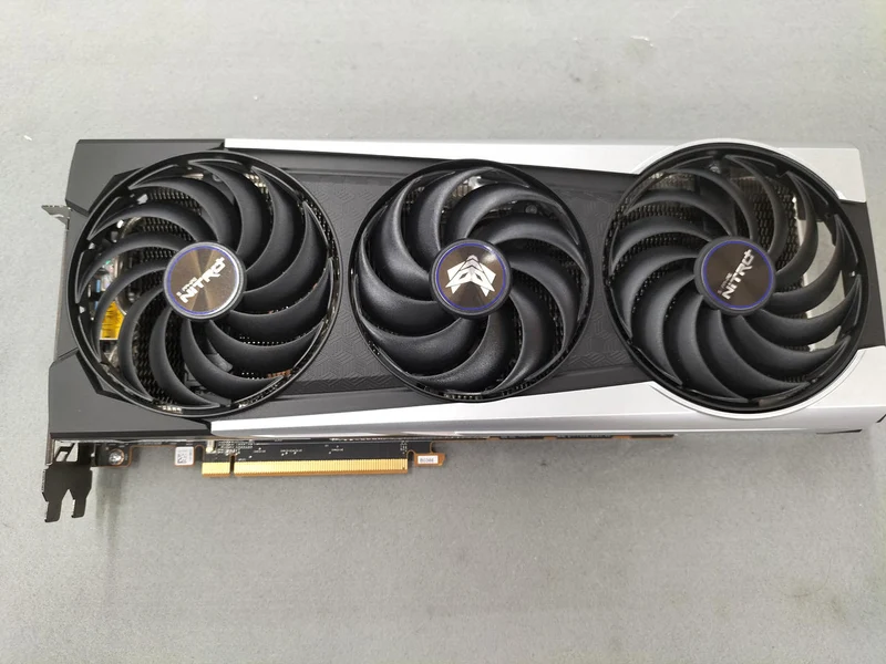 SAPPHIRE-Grafikkarte: AMD RADEON RX6700XT GAMING 12G