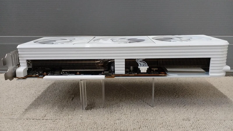 ASUS Grafikkarte: PRIME-RX9070XY-O16G-WHITE