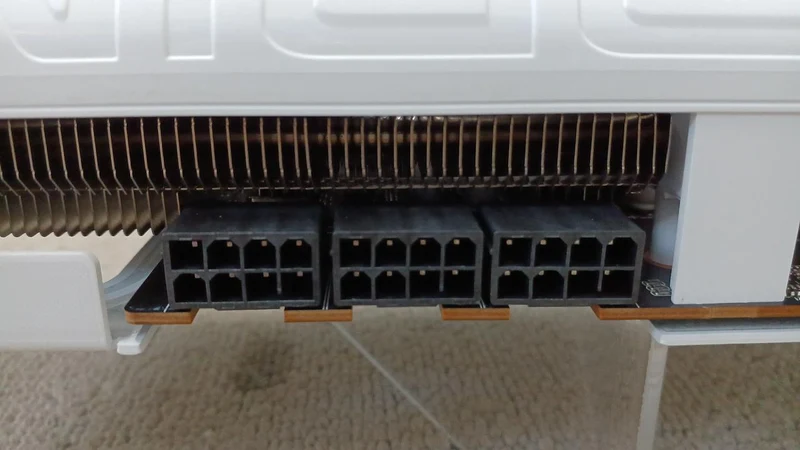 ASUS Grafikkarte: PRIME-RX9070XY-O16G-WHITE