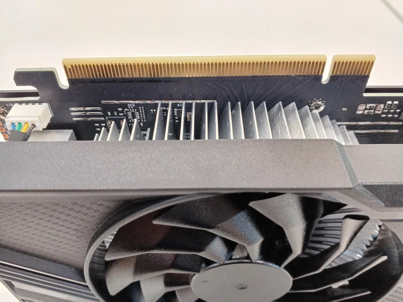Hinweis: NVIDIA Grafikkarte RTX4060 PCI-E 8GB GDDR6 128BIT