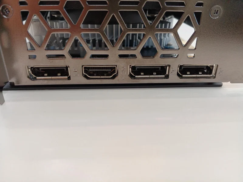 Hinweis: NVIDIA Grafikkarte RTX4060 PCI-E 8GB GDDR6 128BIT