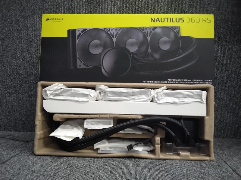 CORSAIR Wassergekühlter CPU-Kühler NAUTILUS 360 RS