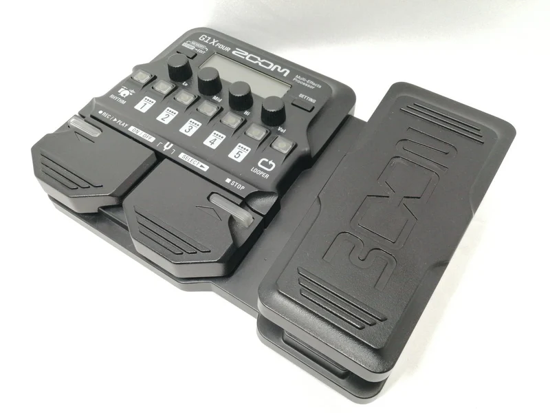ZOOM Multi-Effekte G1X FOUR