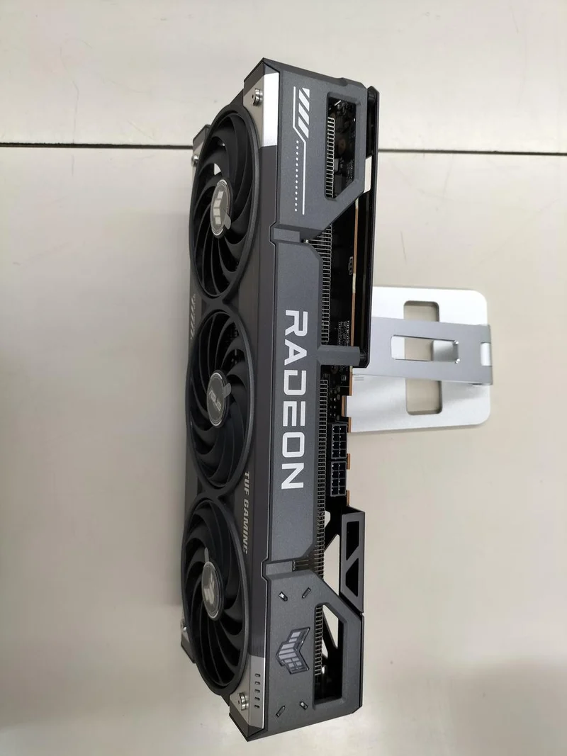 ASUS Grafikkarte: TUF-RX9070-O16G-GAMING
