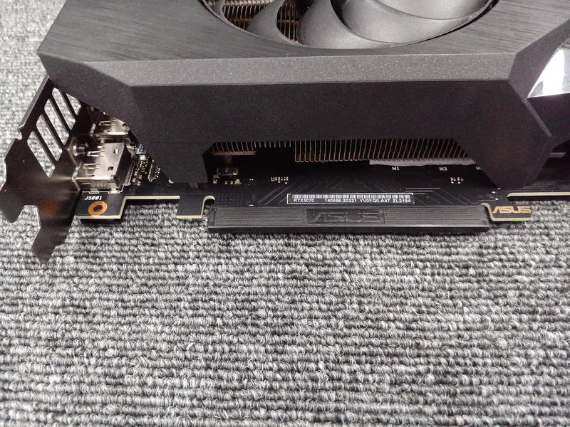 ASUS Grafikkarte DUAL-RTX3070-O8G-V2