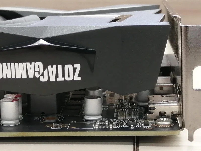 ZOTAC PCI-EXPRESS Bus-kompatible NVIDIA-Grafikkarte ZT-T16520F-10L