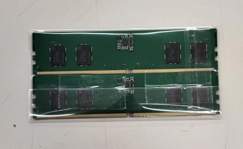 SK HYNIX DDR5-Speicher 8GB x2 PC5-4800B-SC0-1010-XT
