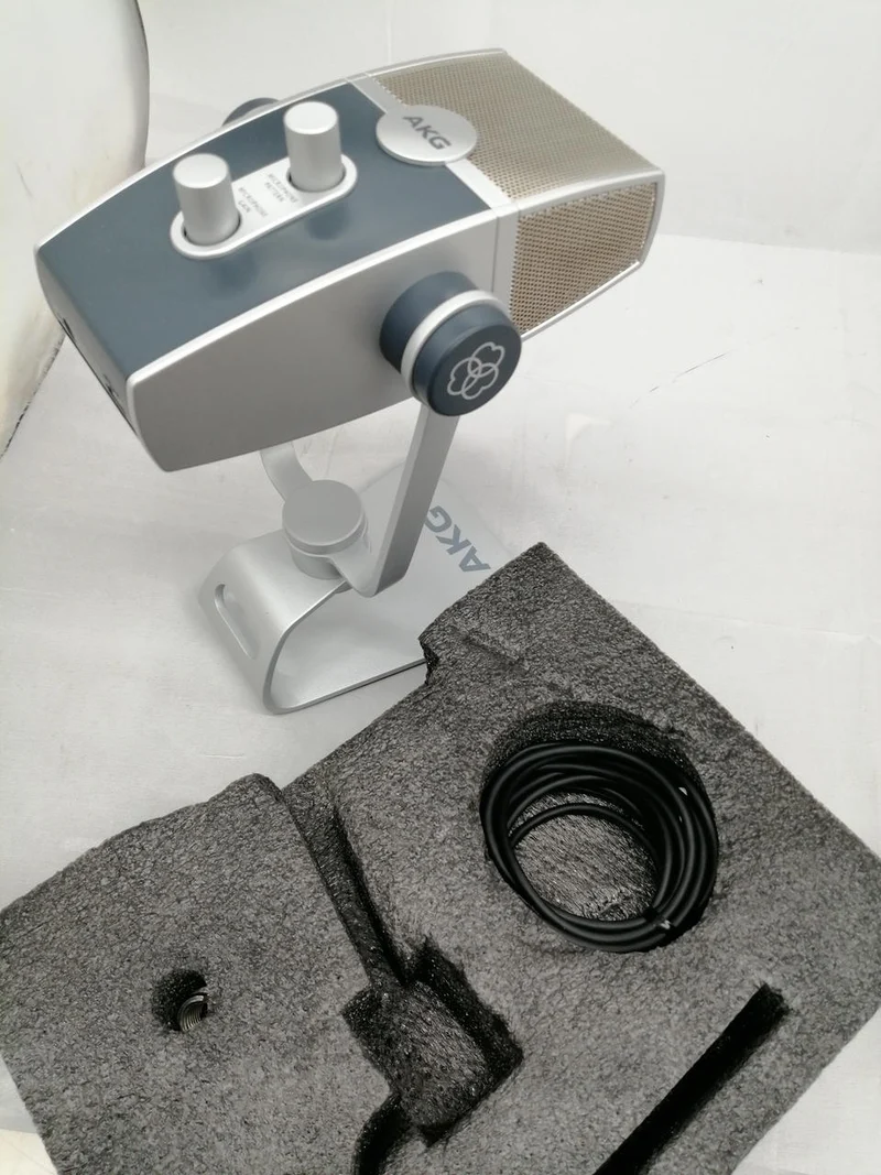 AKG USB-Mikrofon LYRA