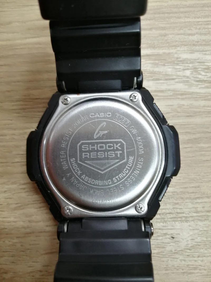 CASIO G-SHOCK BLK/GW-4000A/Kratzer