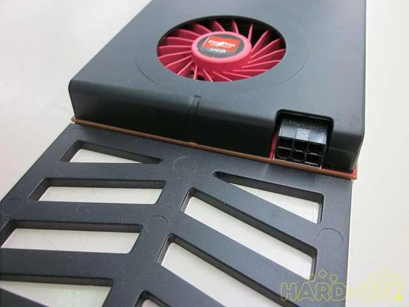 AMD-Grafikkarte: FIREPRO W7000 4 GB