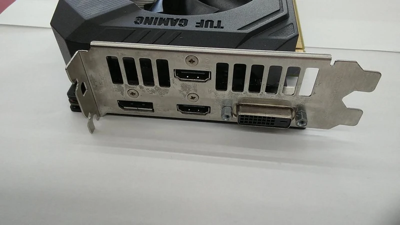 ASUS Grafikkarte: TUG-GTX1660TI