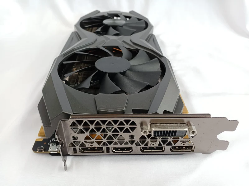 ZOTAC-Grafikkarte: GEFORCE GTR 1080 TI 11 GB