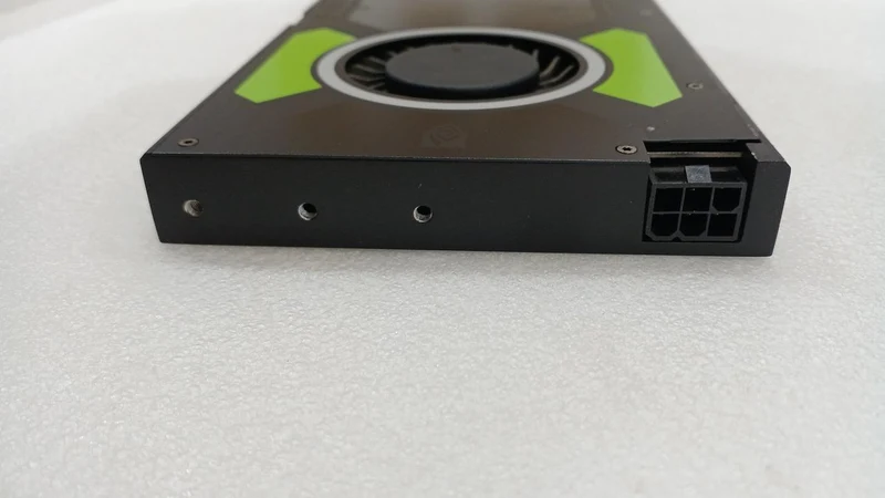 NVIDIA-Grafikkarte: QUADRO M4000
