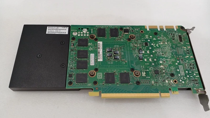 NVIDIA-Grafikkarte: QUADRO M4000