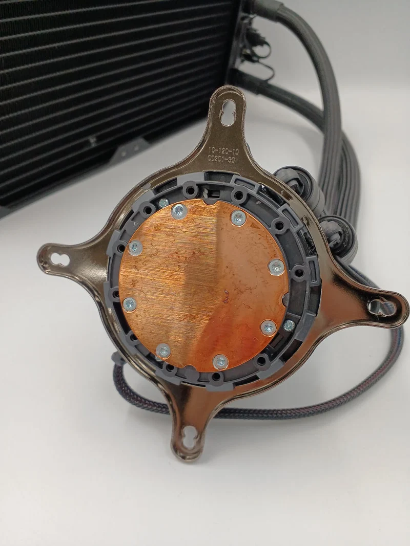 FRACTAL Wassergekühlter CPU-Kühler CELSIUS+ S28 DYNAMIC