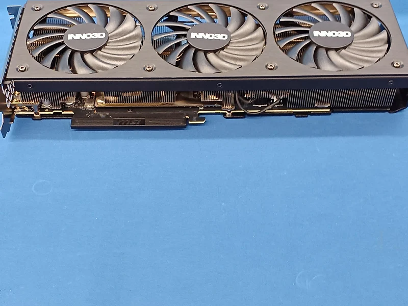 INNO3D Grafikkarte RTX3070TI X3 OC 3XDP-HDMI GDDR