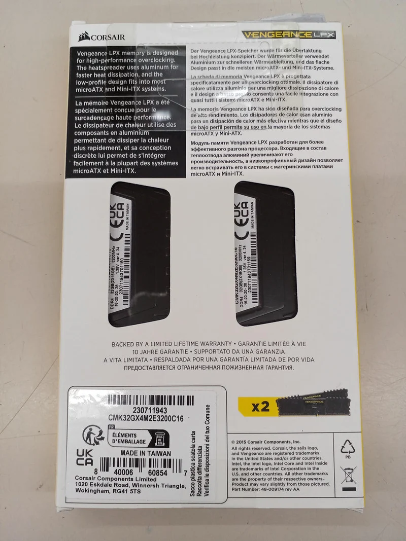 CORSAIR [Ungeöffnet] PC-Speicher CMK32GX4M2E3200C16
