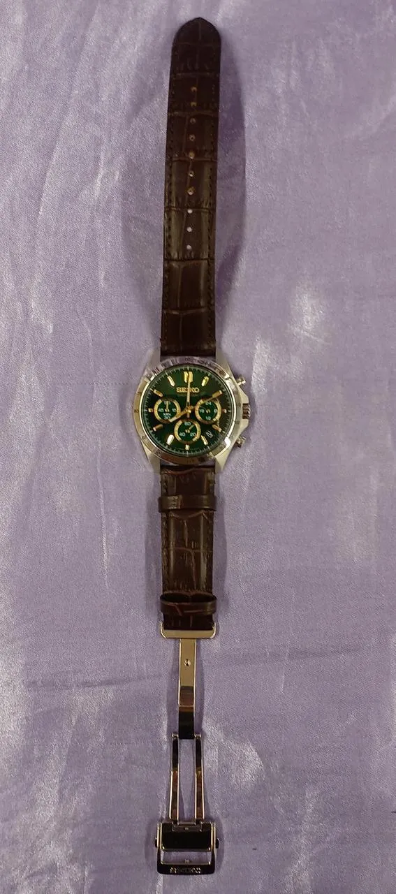 SEIKO Quarz-Chronograph 8T63-00D0