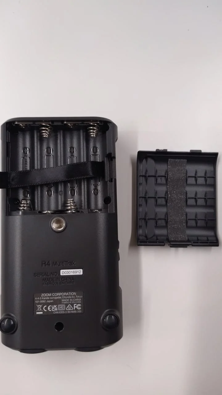 ZOOM Portable MTR R4 MULTITRACK