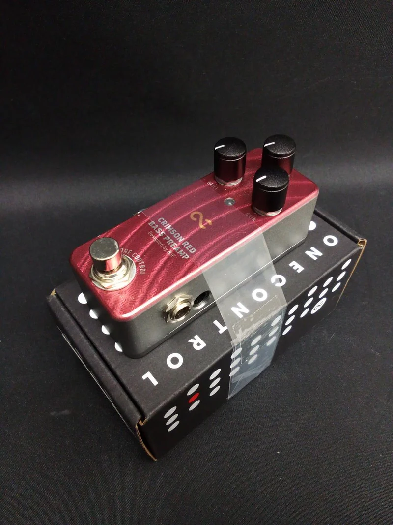 ONE CONTROL Effektpedal: CRIMSON RED BASS PREAMP