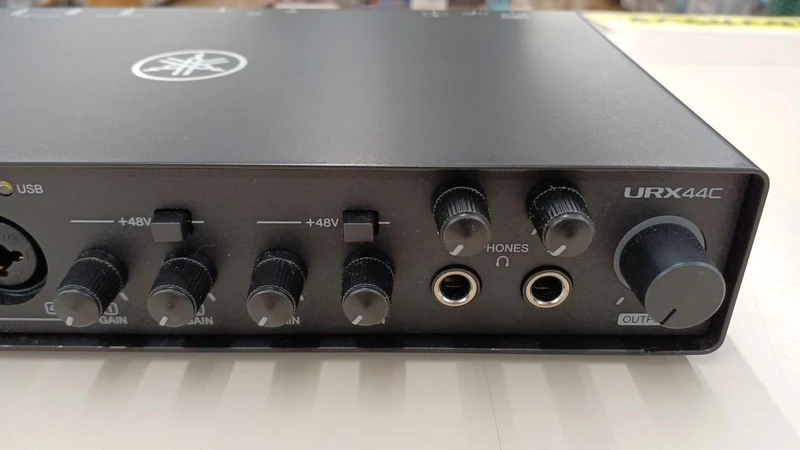 YAMAHA Audio-Interface: URX44C