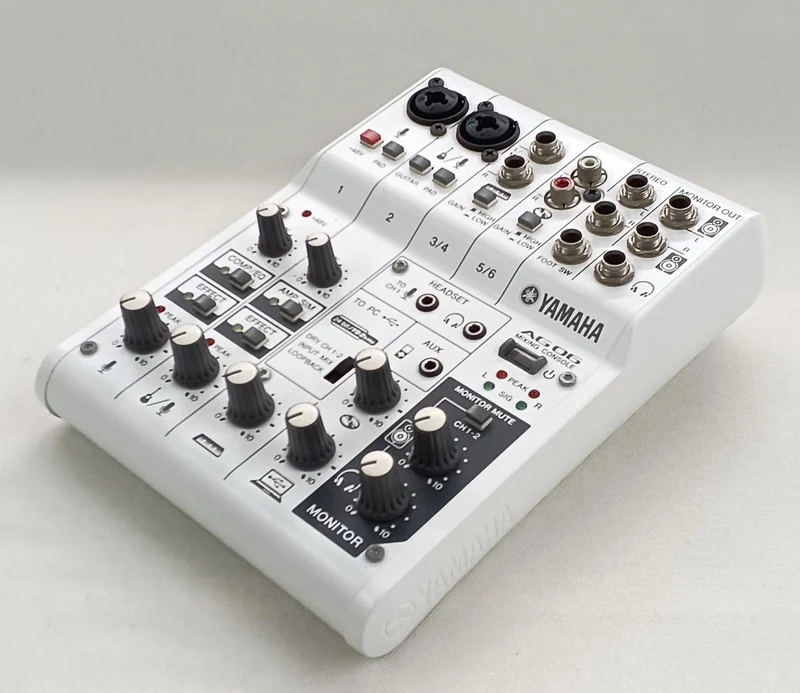 YAMAHA Webcasting-Mixer AG06