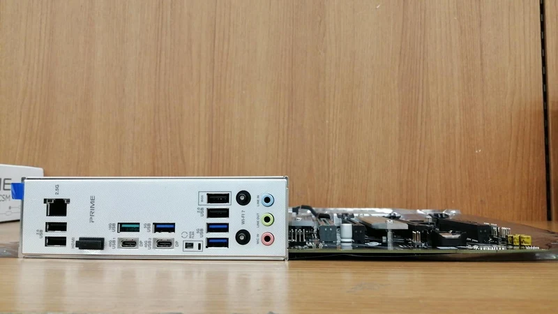 ASUS Mainboard: X870-P WLAN