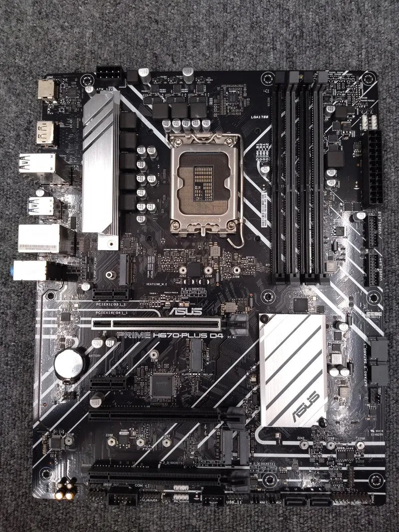 ASUS Motherboard PRIME H670-PLUS D4