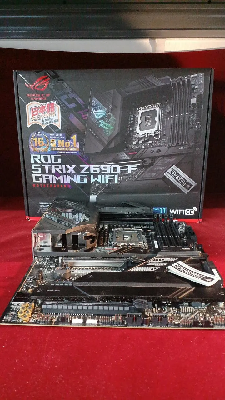 [SCHROTT] ASUS Mainboard ROG STRIX Z690-F GAMING WIFI