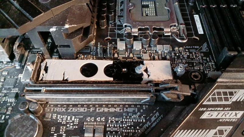 [SCHROTT] ASUS Mainboard ROG STRIX Z690-F GAMING WIFI