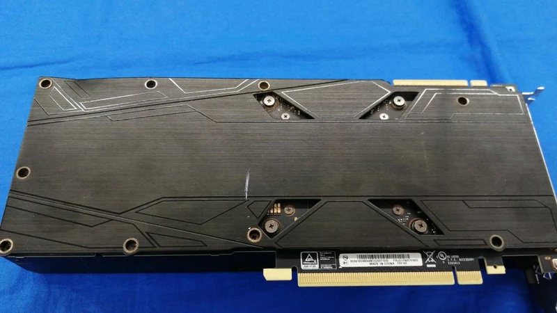 NVIDIA-Grafikkarte: GEFPRCE RTX2080