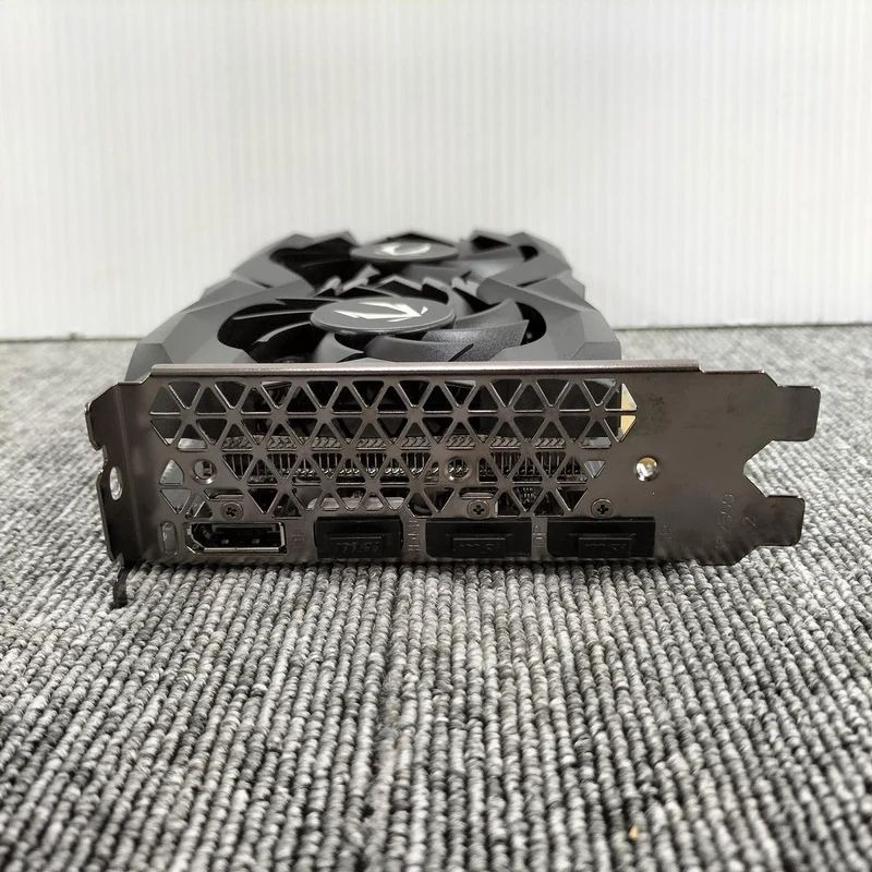 ZOTAC [FF Bench Completed] ZOTAC ZT-T16620H-10B ZT-T16620H-10B