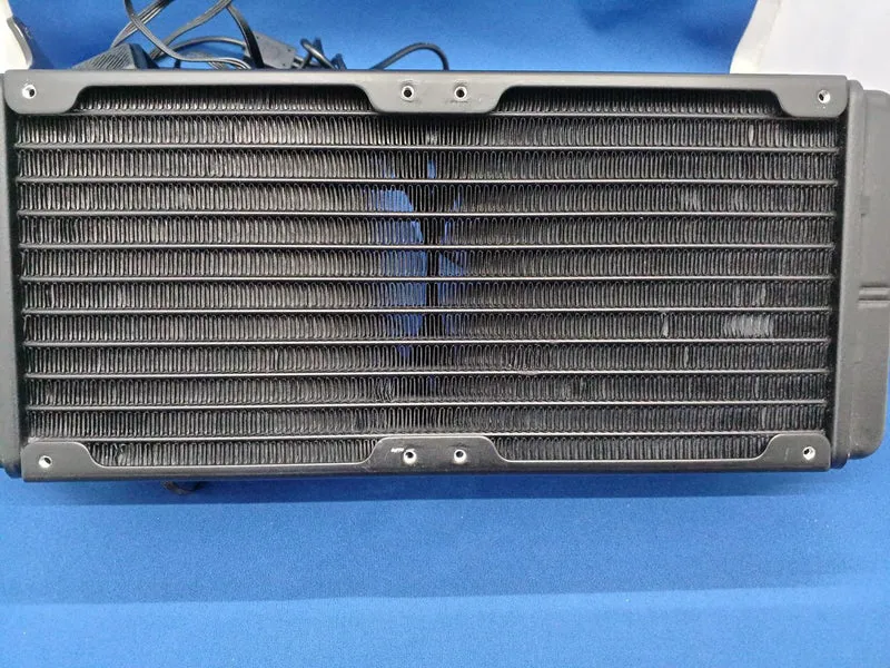ASUS Wasserkühlung LC 240 RGB