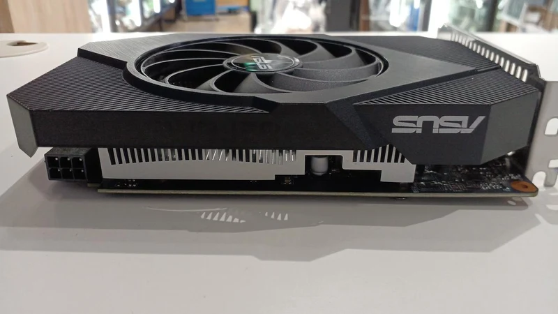 ASUS GTX1650 PH-GTX1650-O4GD6-P