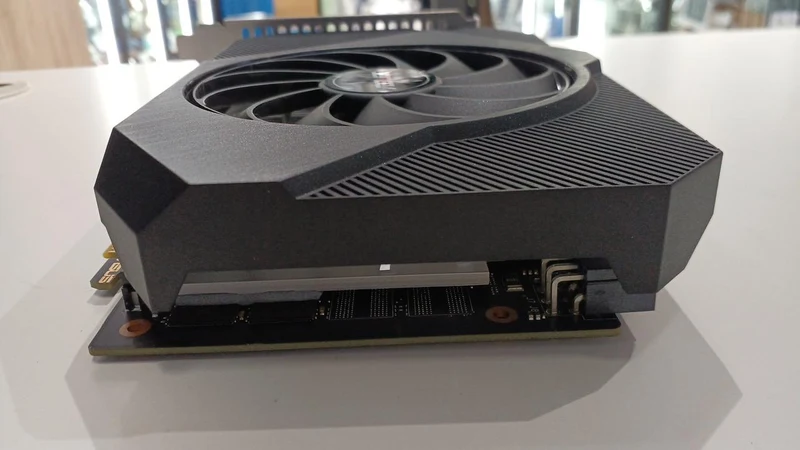ASUS GTX1650 PH-GTX1650-O4GD6-P