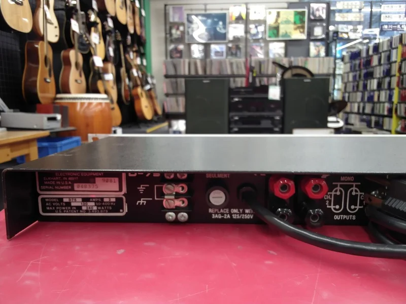 CROWN PA-Leistungsverstärker D-75