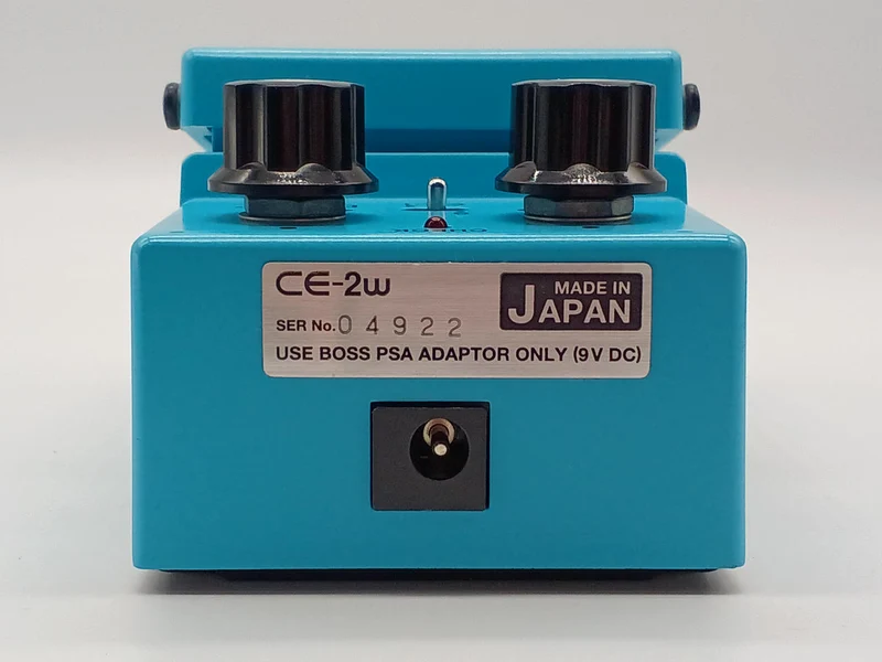 BOSS Effektpedal: CE-2W