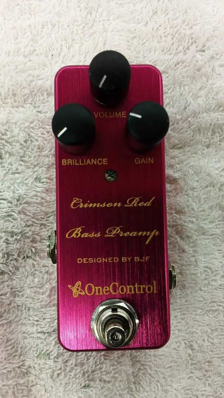 ONE CONTROL Bass-Vorverstärker CRIMSON RED BASS-VORVERSTÄRKER