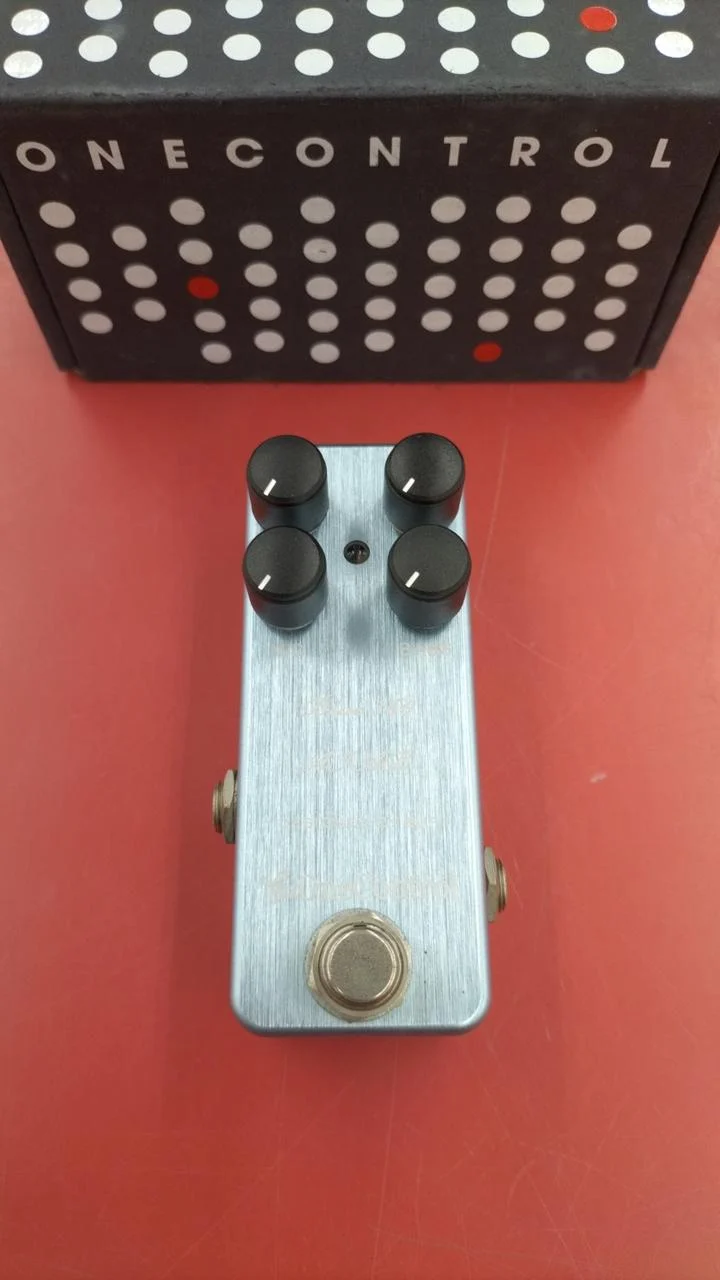 ONE CONTROL Bass-Vorverstärker BLUE360 AIAB