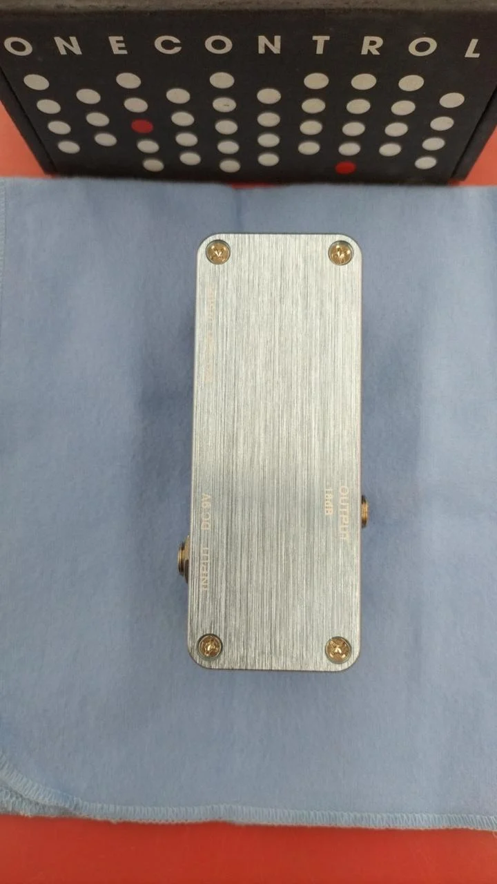 ONE CONTROL Bass-Vorverstärker BLUE360 AIAB